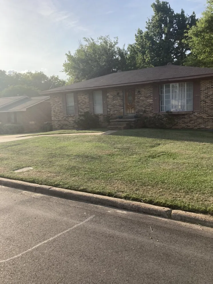 Expert yard cleanup service in Montgomery, AL by M&C Landscaping