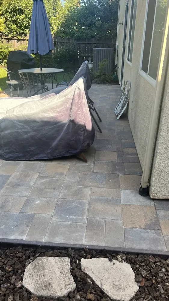 Professional yard maintenance in Sacramento, CA by MC Landscaping