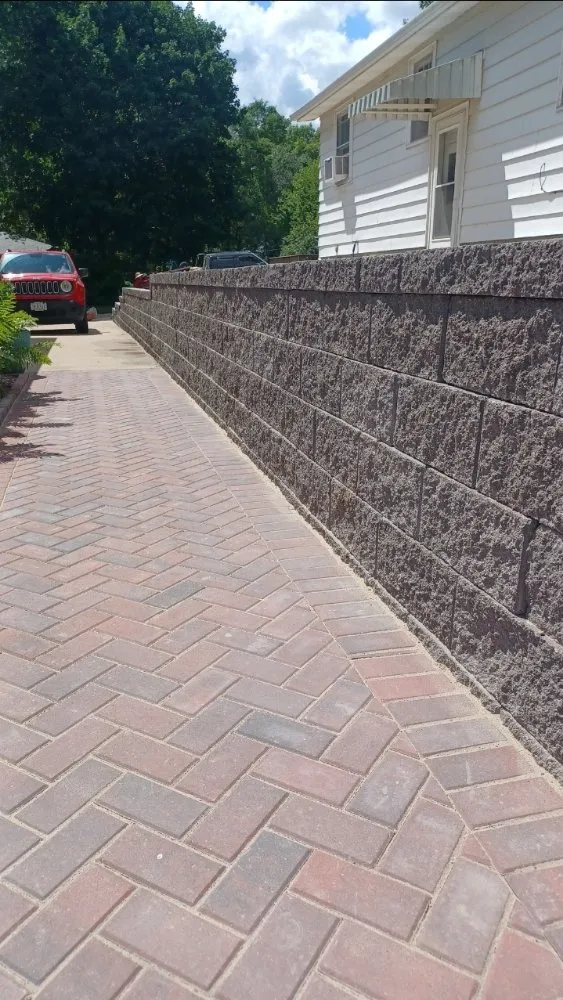 Local landscaping services experts serving South Sioux City, NE - MC Landscaping