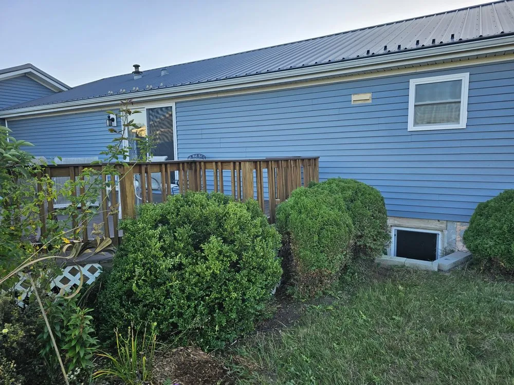 Local yard maintenance for beautiful yards across Mount Pleasant, MI - Mc Lellan Lawn Care