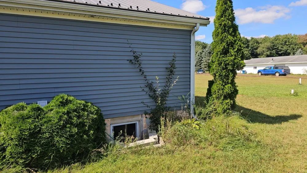 Top-rated residential landscaping experts serving Mount Pleasant, MI - Mc Lellan Lawn Care