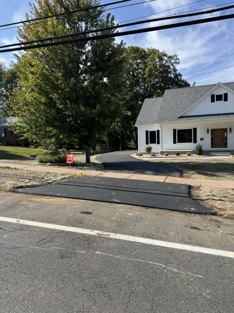 Custom landscape installation experts serving Hartford, CT - MC Paving and Landscaping