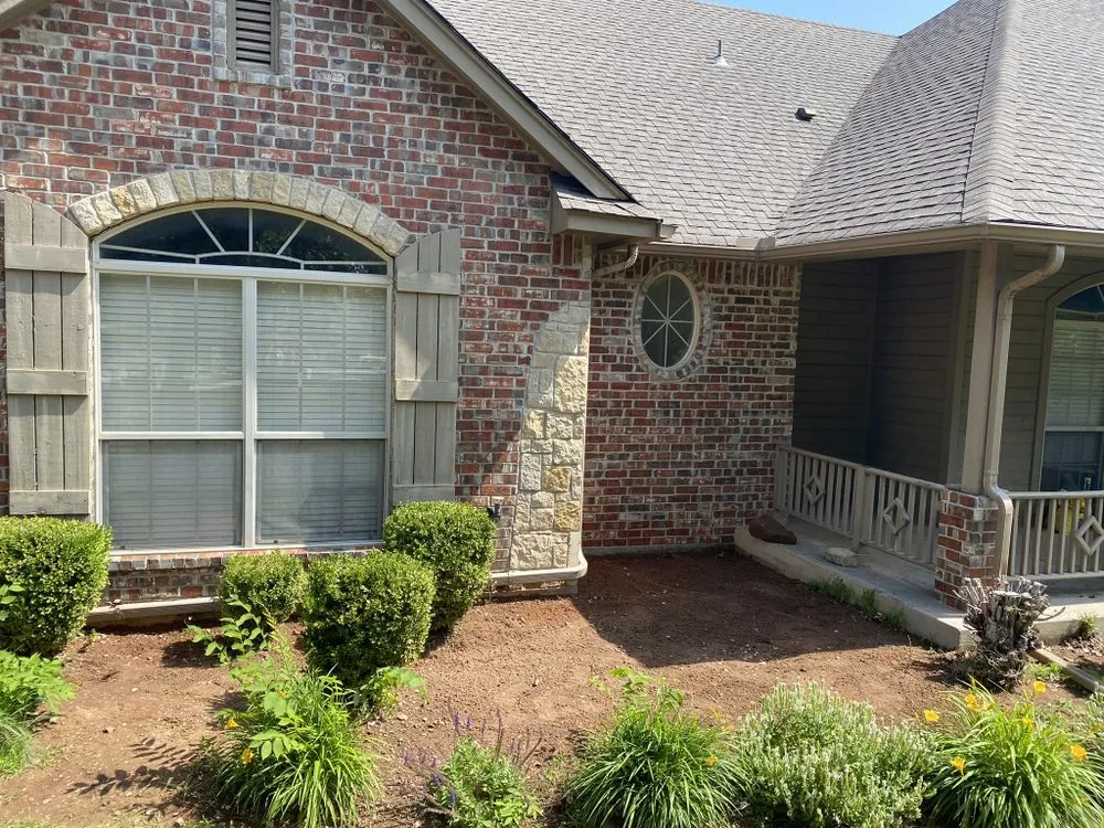 Custom lawn mowing service in Choctaw, OK - Mc Power Washing And Landscaping