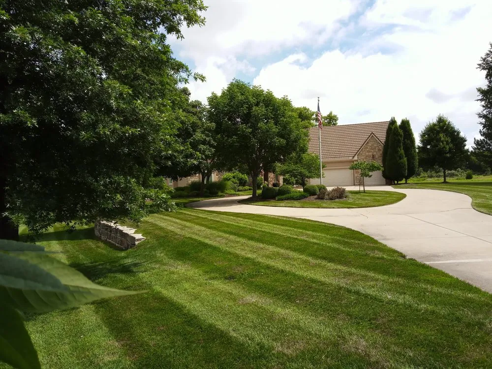 Trusted lawn mowing service in Belton, MO - MCA Mowing and lawn maintenance