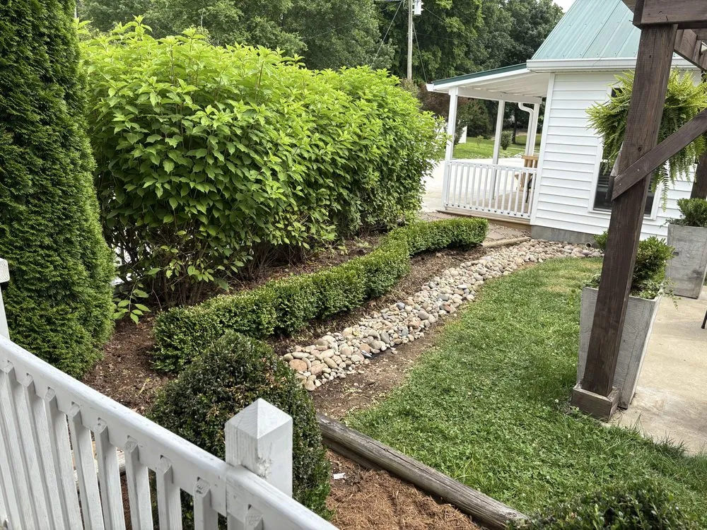 Top-rated landscaping services in Murray, KY - McCartney Mulching & Landscaping