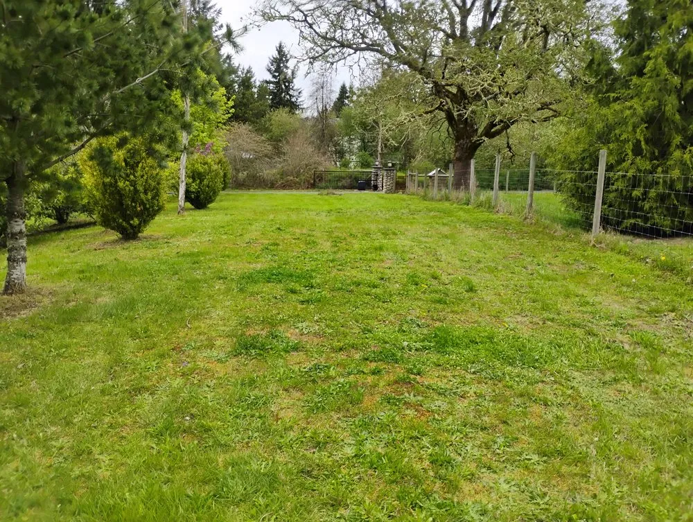 Professional garden landscaping in Yelm, WA - McClary's Lawnscapes