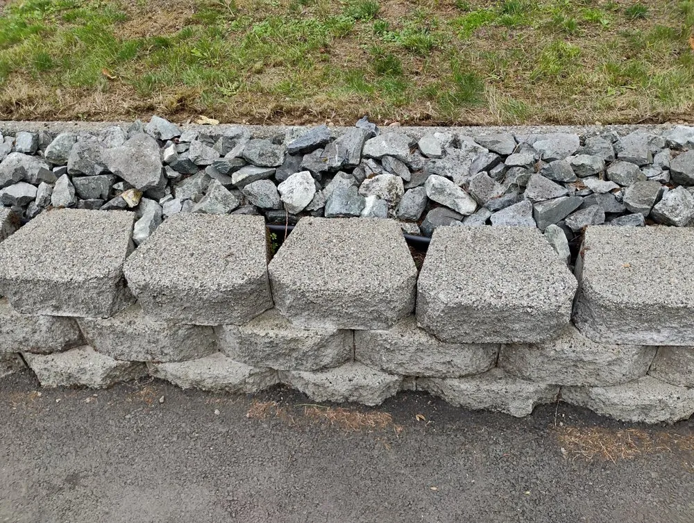 Custom lawn mowing service with custom design in Yelm, WA by McClary's Lawnscapes