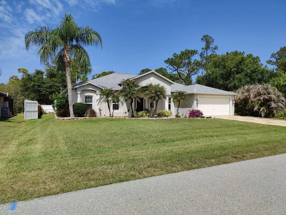 Expert outdoor landscaping experts serving Port Charlotte, FL - Mccleery's Landscape