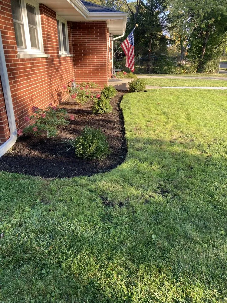 Trusted yard cleanup service for beautiful yards across Beach Park, IL - McCormack Landscaping & Tree Trimming