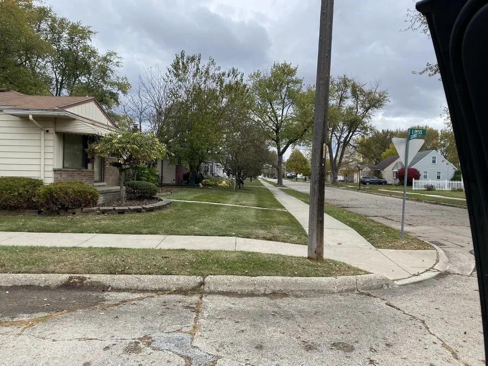 Professional landscaping services for beautiful yards across St. Clair Shores, MI - McCormick Services