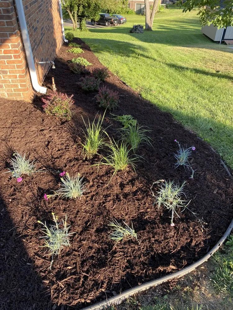 Top-rated lawn care service with custom design in Elizabethton, TN by McDaniel’s Landscaping