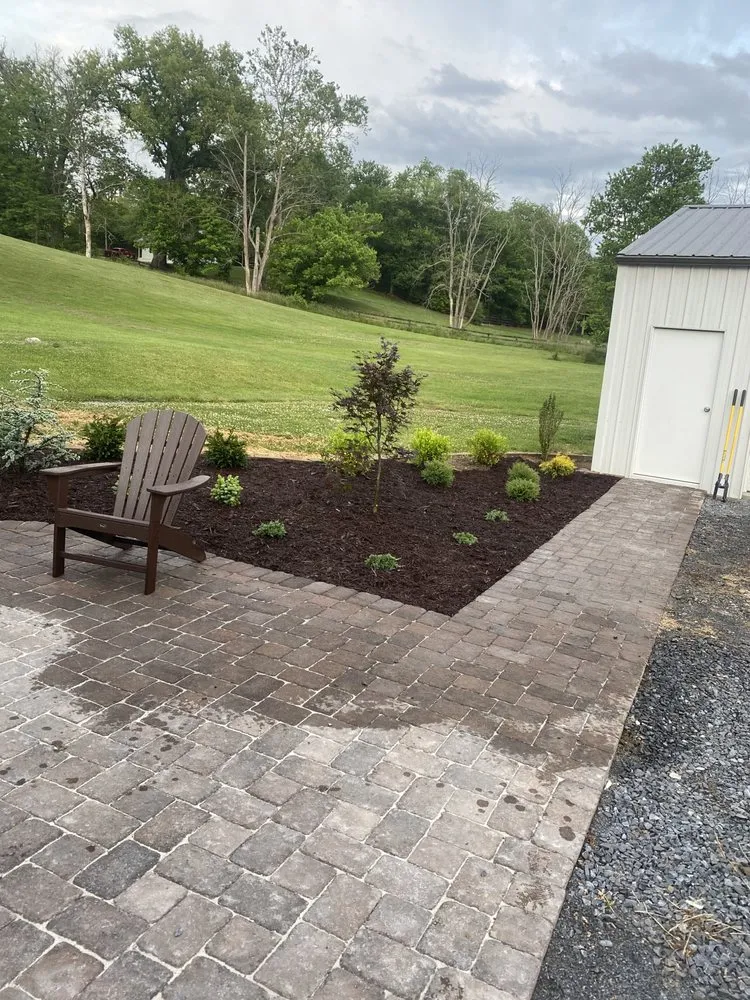 Top-rated yard maintenance for homes across Elizabethton, TN - McDaniel’s Landscaping