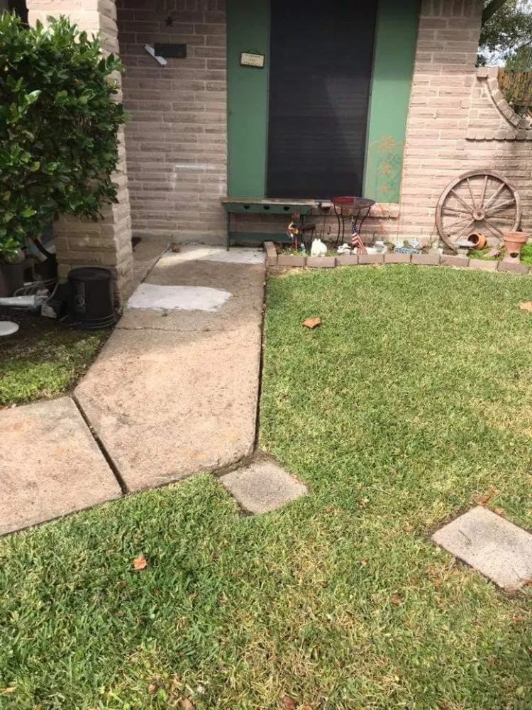 Expert yard cleanup service in Eastover, NC - McDonald's Lawncare