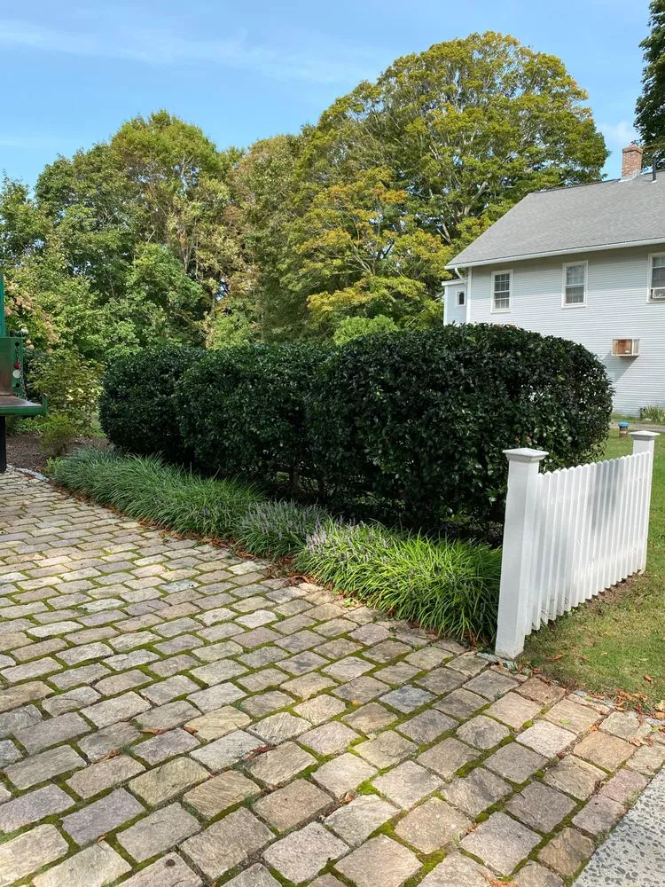 Top-rated residential landscaping for beautiful yards in Niantic, CT by McDonough Enterprises