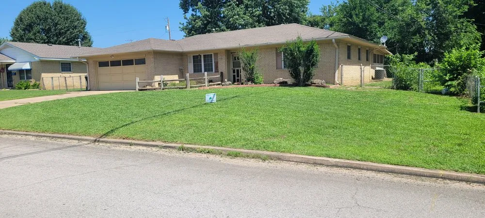 Expert lawn care service in Inola, OK - Mcelroy Lawn Care