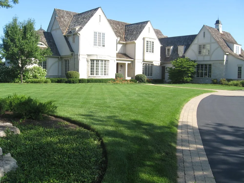 Professional lawn care service experts serving Palatine, IL - McEnery Lawn Care