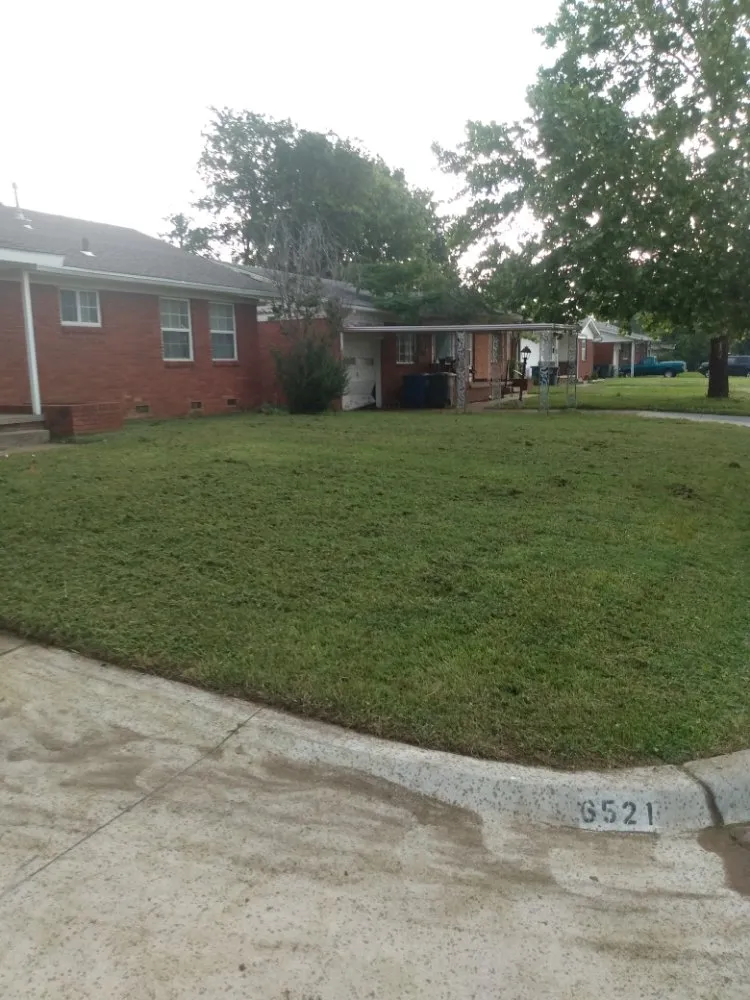 Affordable yard maintenance for homes across Bixby, OK - McEntire's Mowers & More