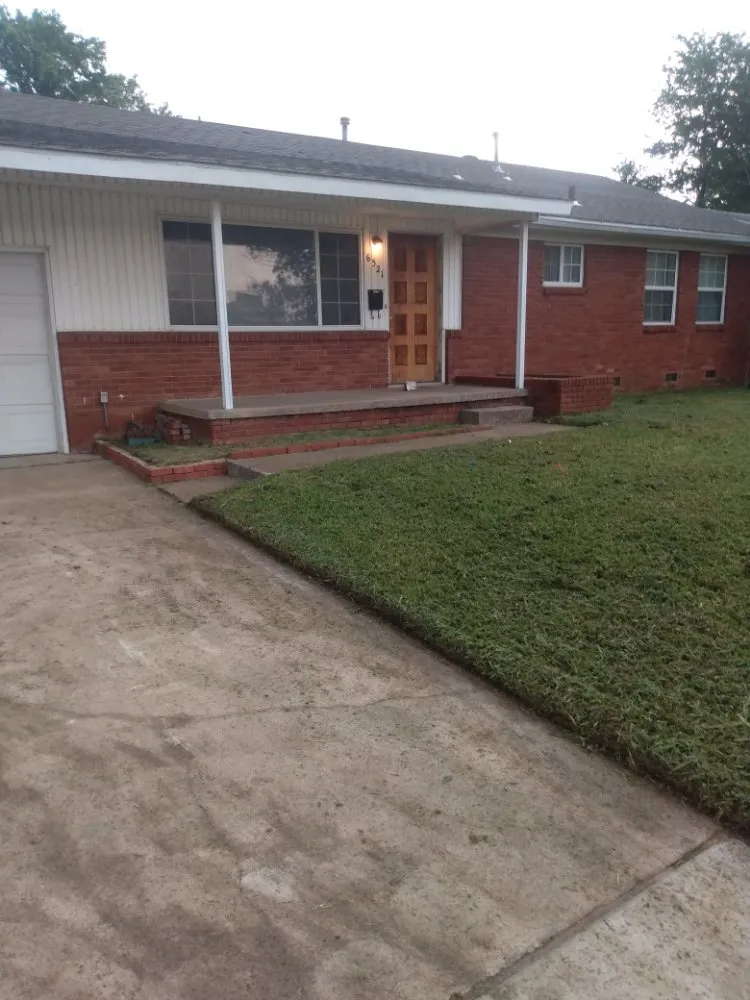 Expert yard cleanup service in Bixby, OK - McEntire's Mowers & More