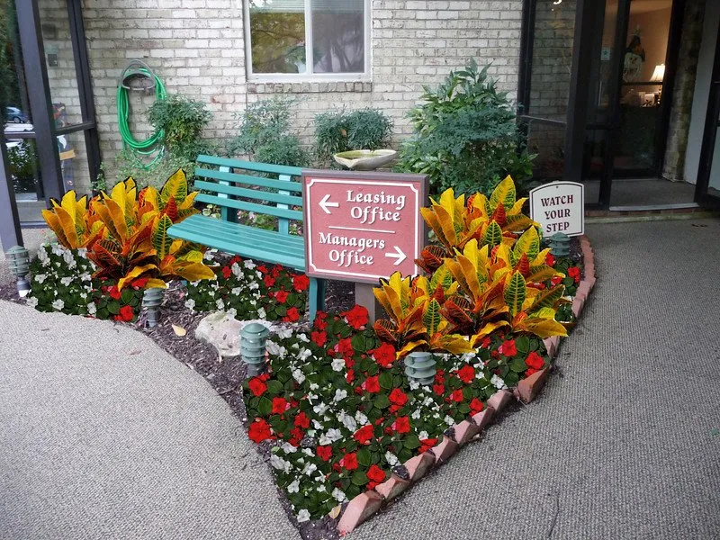 Custom yard maintenance experts serving Annandale, VA - McFall & Berry Landscape Management