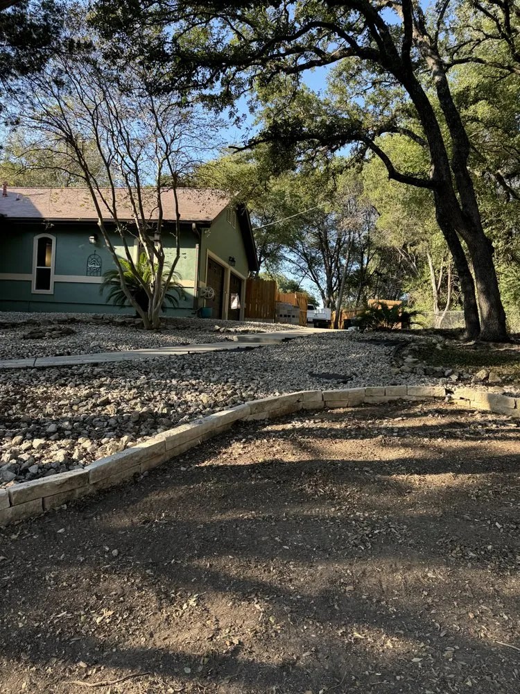 Trusted yard maintenance in Floresville, TX by MCG Mowing Services