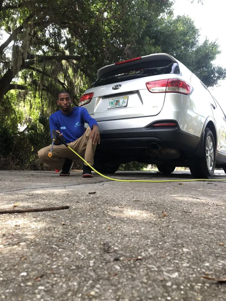 Top-rated residential landscaping in Palmetto, FL by Mcgee Pro Clean and Lawn Services