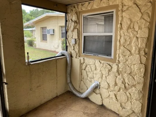 Mcgee Pro Clean and Lawn Services Logo