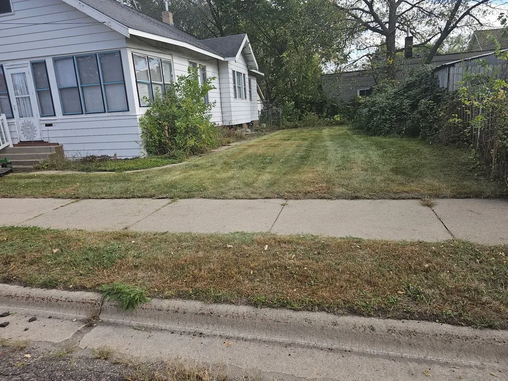 Reliable yard cleanup service in St. Cloud, MN - McGeough Pro Lawn