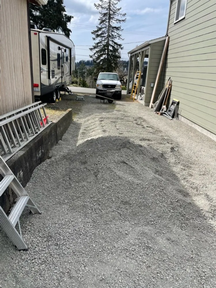 Affordable yard cleanup service for homes in Puyallup, WA by McGraw Land Services