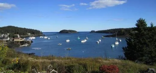 Top-rated landscape installation for homes in Machias, ME by McGuire Seasonal Services