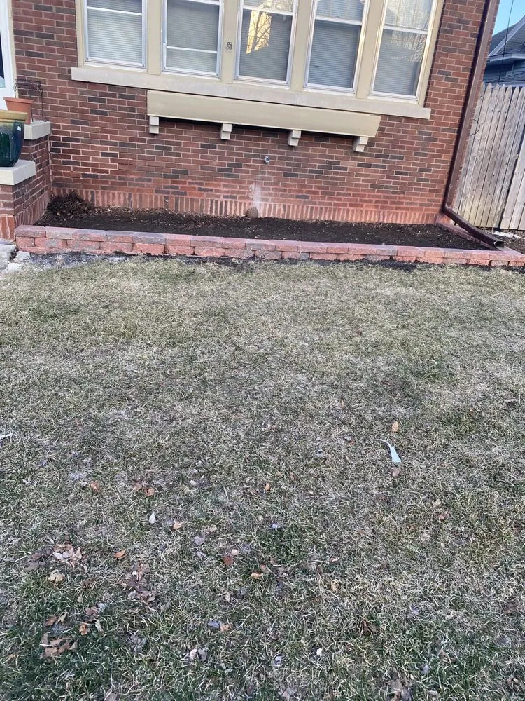 Local landscape design in Elgin, IL by MCH Hardscape