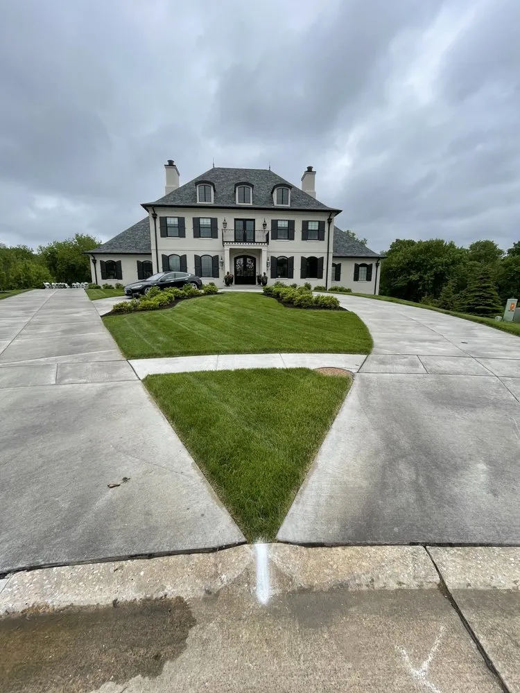 Reliable yard maintenance experts serving Rock Island, IL - McHugh's Snow Removal