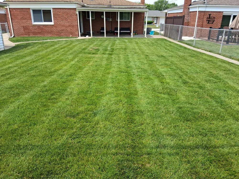 Affordable garden landscaping experts serving Taylor, MI - Mcintee Lawn Maintenance