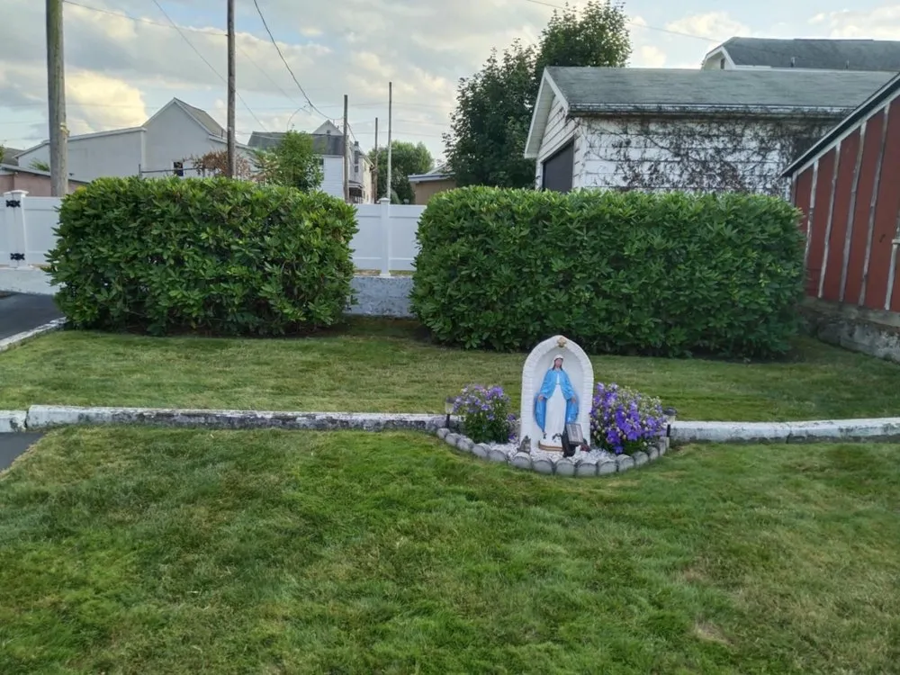 Trusted yard maintenance in Dunmore, PA - MCJ Lawn Care Service