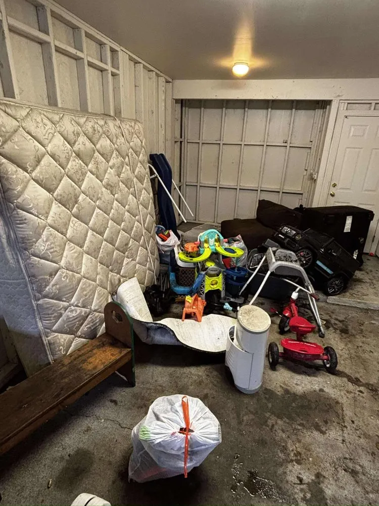 Custom landscape design in Port Orchard, WA by McJunk