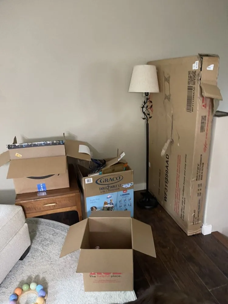 Professional yard maintenance for year-round maintenance in Port Orchard, WA by McJunk