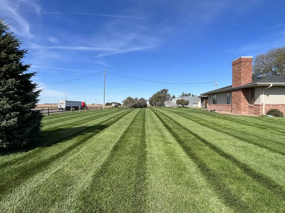 Custom lawn mowing service experts serving Aurora, NE - McKay HP