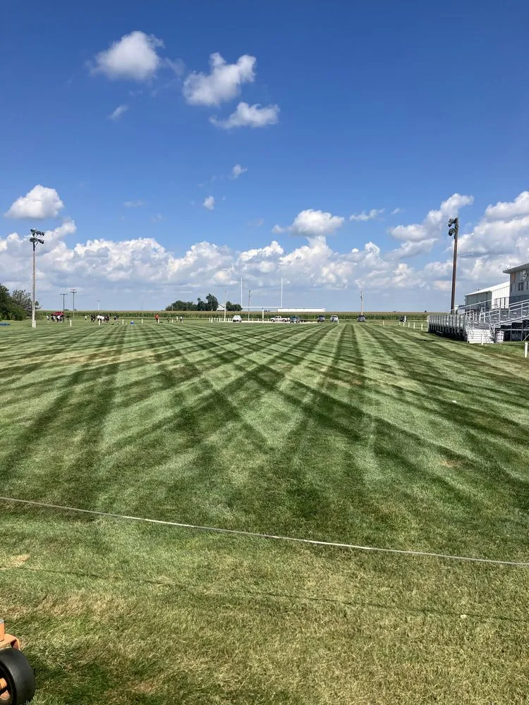 Reliable yard maintenance in Aurora, NE - McKay HP