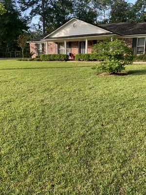 Mckay's Lawn Care Logo