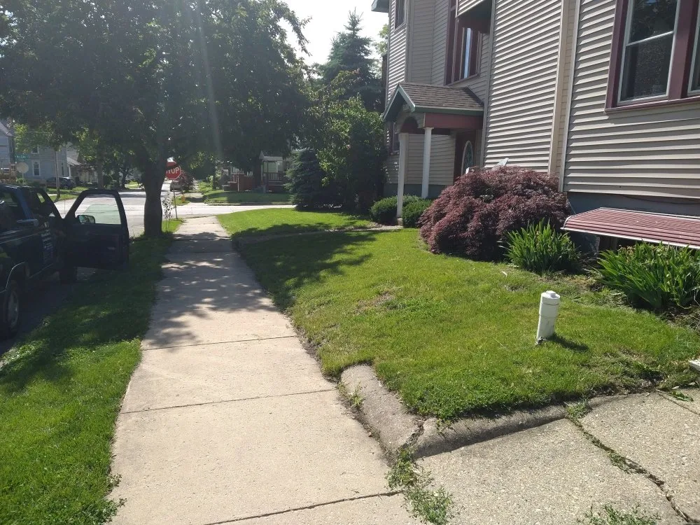 Trusted yard cleanup service experts serving Normal, IL - Mckennies Home and Lawn Care