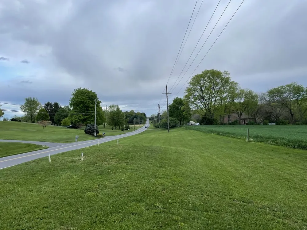 Custom lawn mowing service experts serving Gerrardstown, WV - McKinley Outdoors