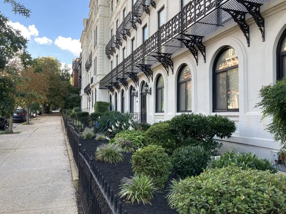 Trusted yard maintenance experts serving Parkville, MD - McLane Services