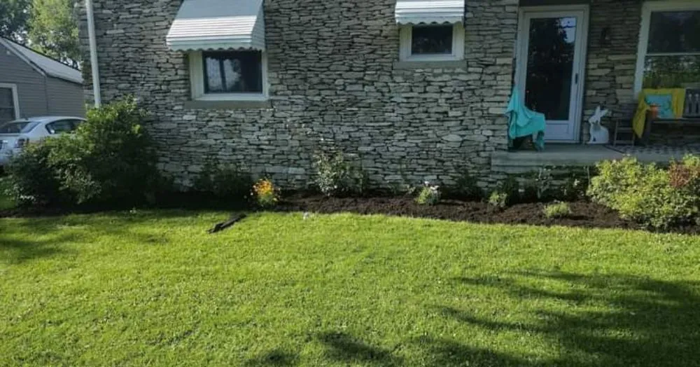 Local lawn mowing service experts serving Nicholasville, KY - McLean Brothers Mowing and Lawn Services