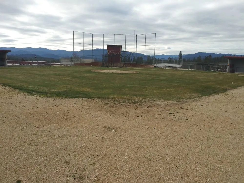 Top-rated landscape design for residential properties across Grants Pass, OR - McLean's Core Services