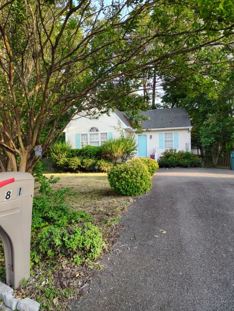 Reliable lawn care service with custom design in Richmond, VA by Mclean's Lawn Care