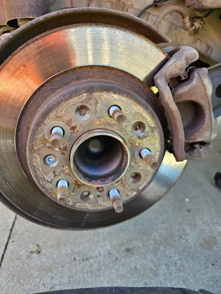 Custom lawn care service for residential properties in North Canton, OH by MCleod's Multiservice