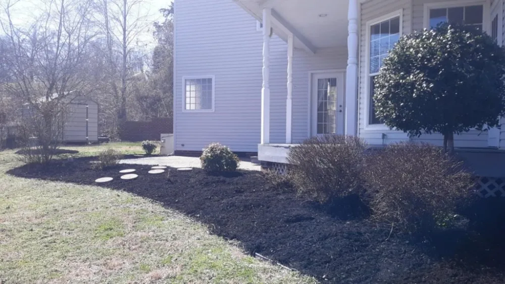 Expert residential landscaping in Waverly, TN by Mcmahans Lawn Service