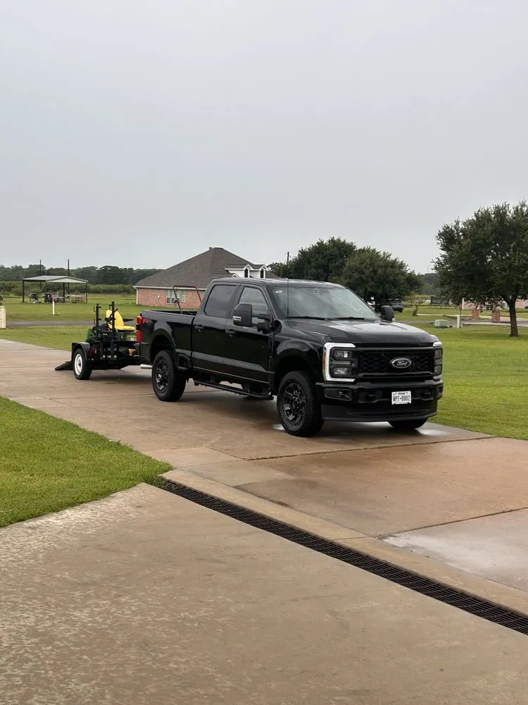 Local residential landscaping in Bryan, TX - MContreras Landscaping