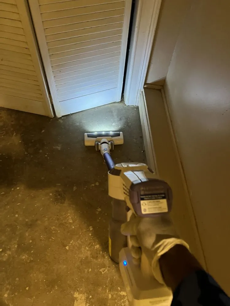 Custom lawn mowing service in Du Quoin, IL - McQueens On-The-Go