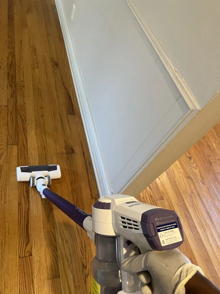 Trusted yard maintenance for year-round maintenance in Du Quoin, IL by McQueens On-The-Go