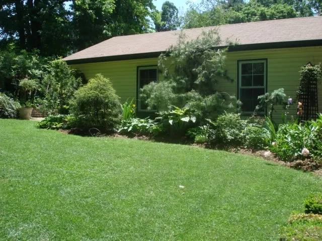 Top-rated lawn mowing service in Cranford, NJ - MCR Landscaping